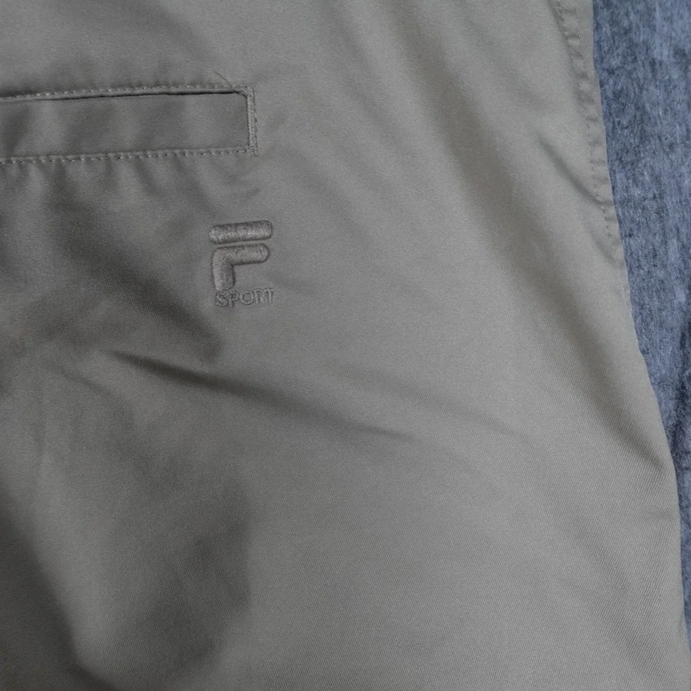 Fila‎ Shorts Mens 40 Khaki Tan Sport Golf Performance Flat Front 10